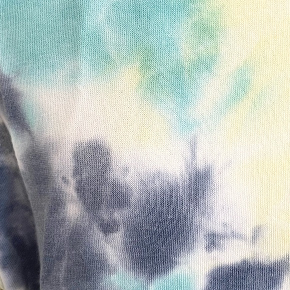 Cozy SO high low tie dye sweatshirt! Size S - Picture 10 of 16